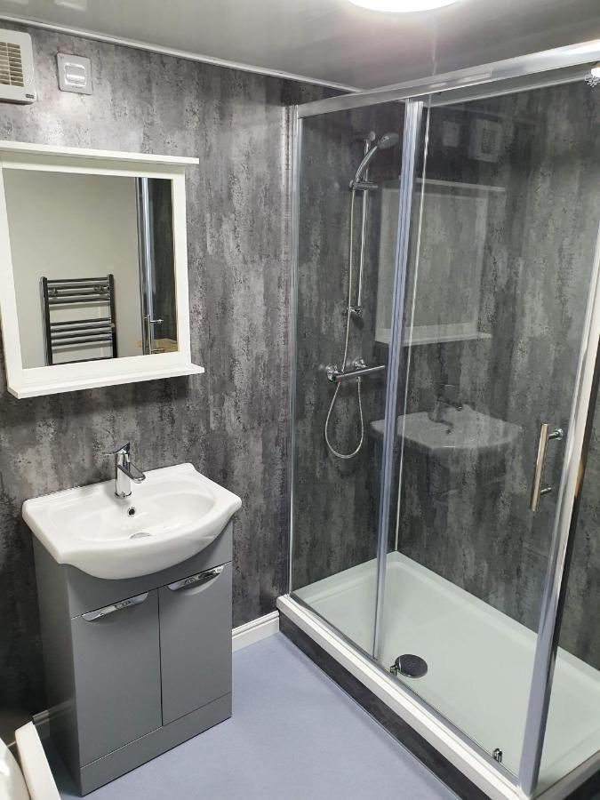 Red Lion Rooms - Self Check In Dalton in Furness Buitenkant foto