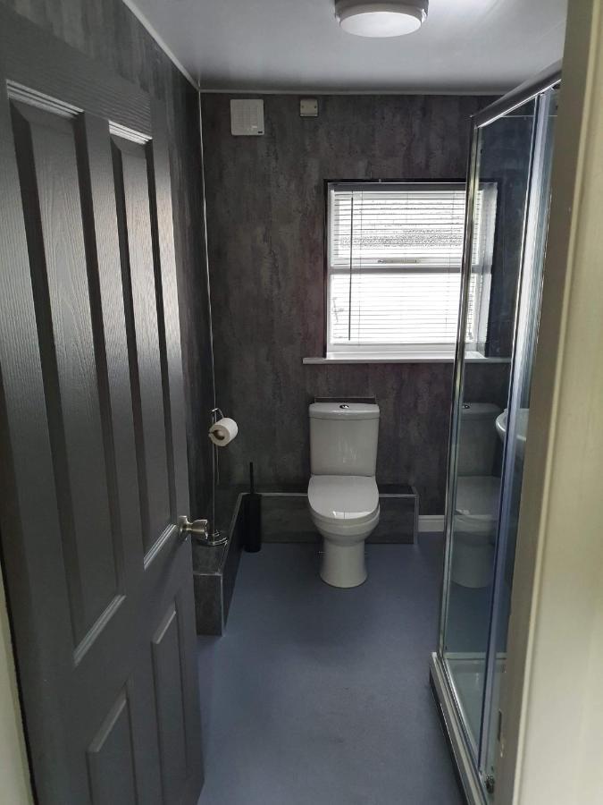 Red Lion Rooms - Self Check In Dalton in Furness Buitenkant foto